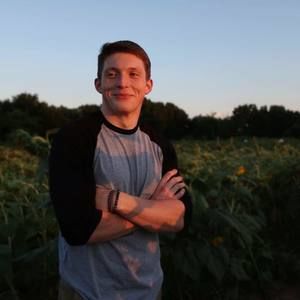 Meet your Posher, Troy